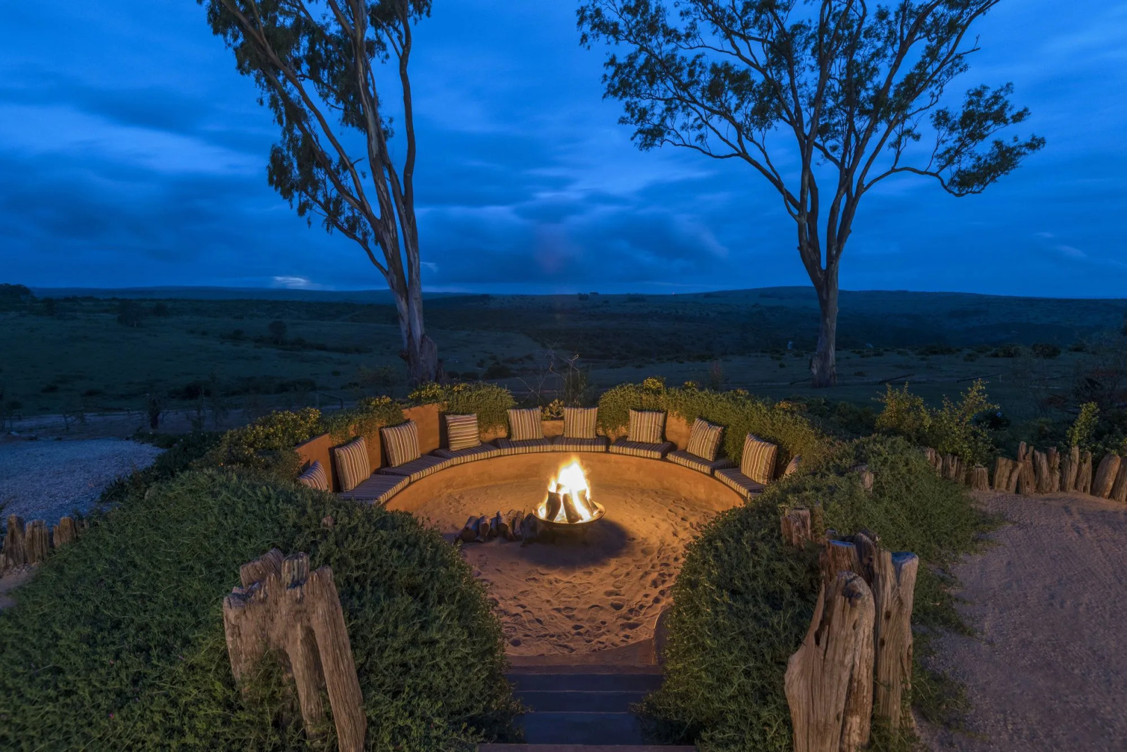 Founders Lodge by Mantis