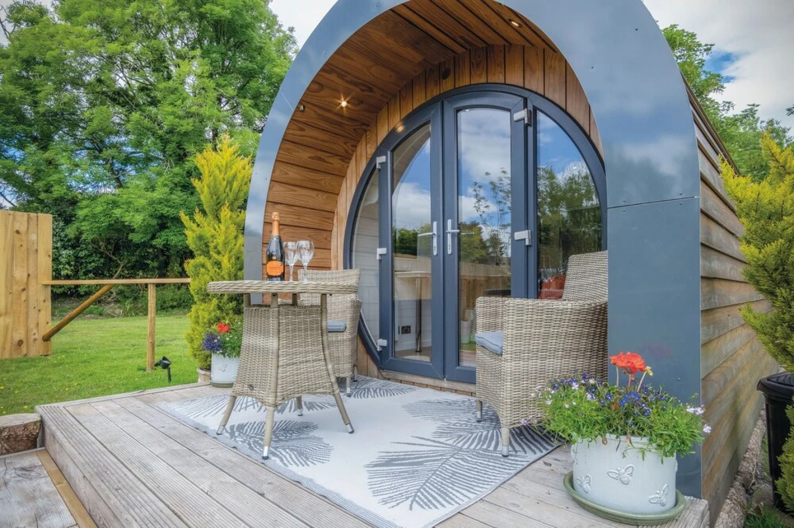 Woody's - 1 Bedroom Pod - Cold Inn