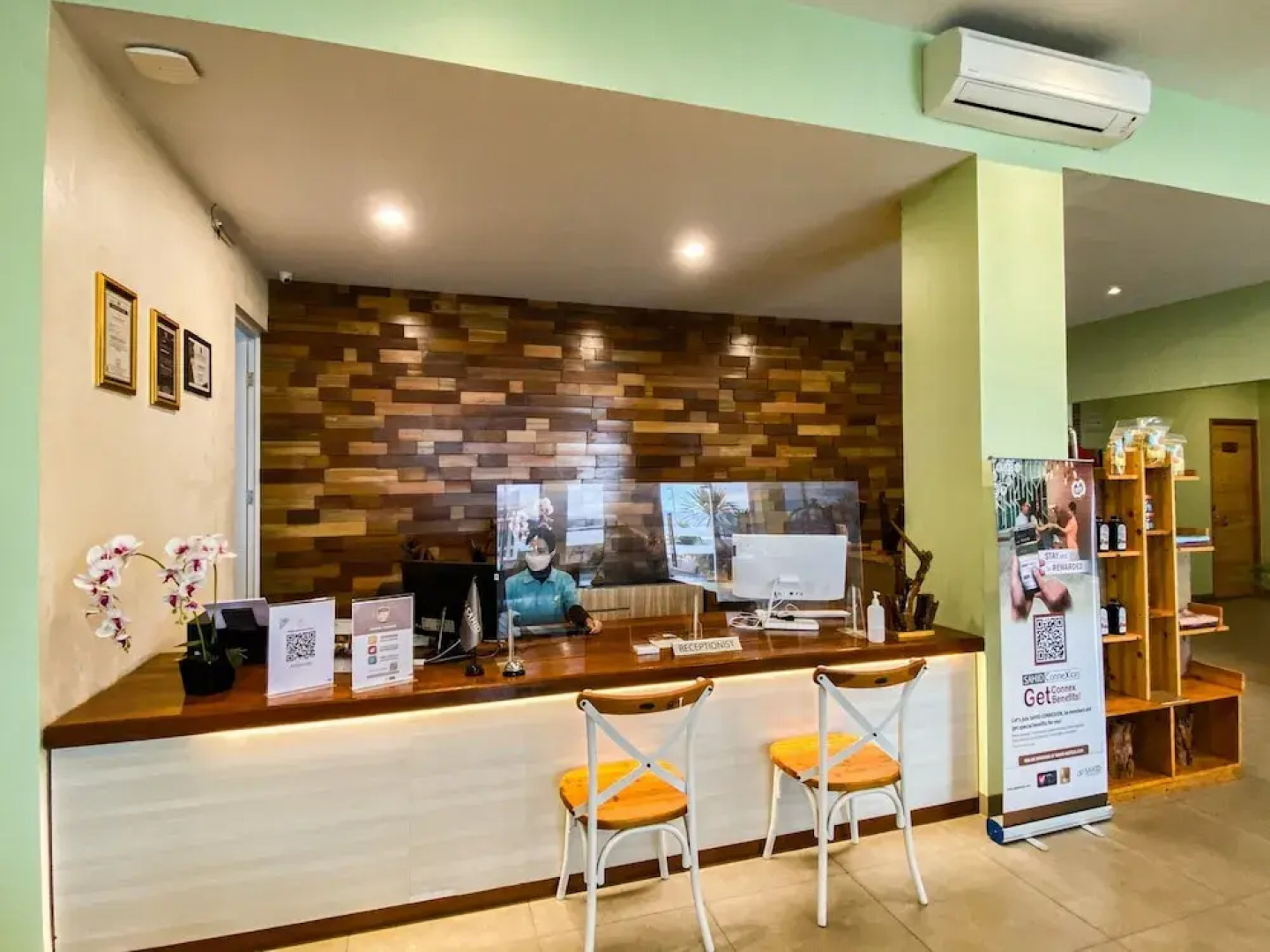 Hotel Moloka’I Morotai