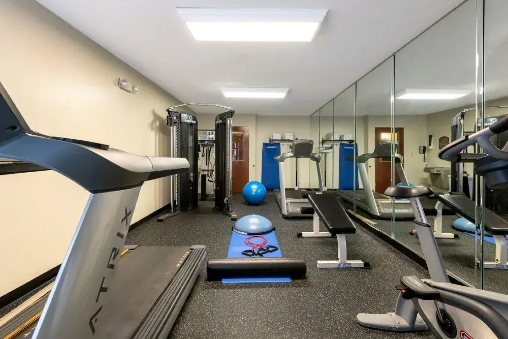 Holiday Inn Express Hotel & Suites Wilson I-95