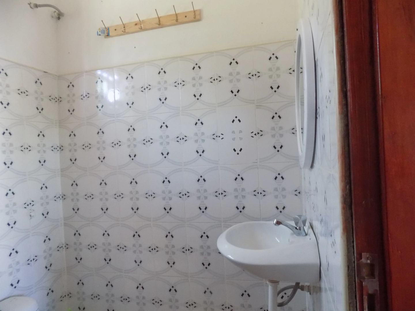 Deluxe Hotel - Ishaka