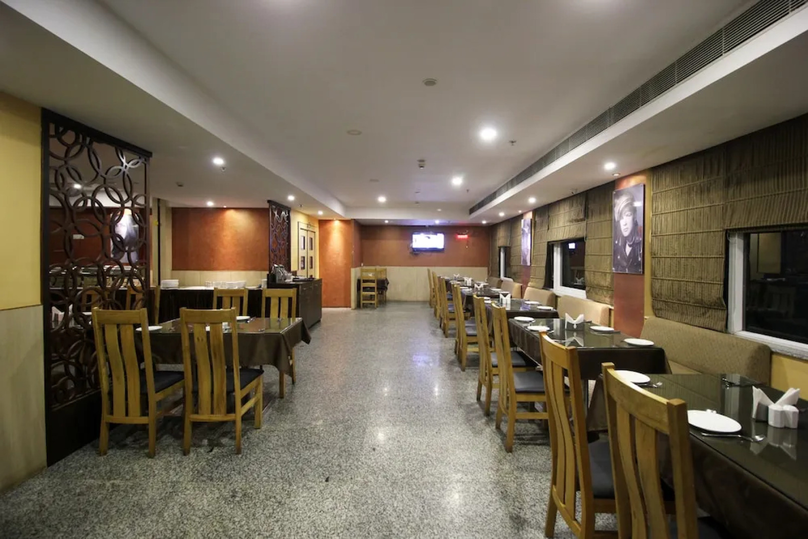 Hotel BJ's By the Way