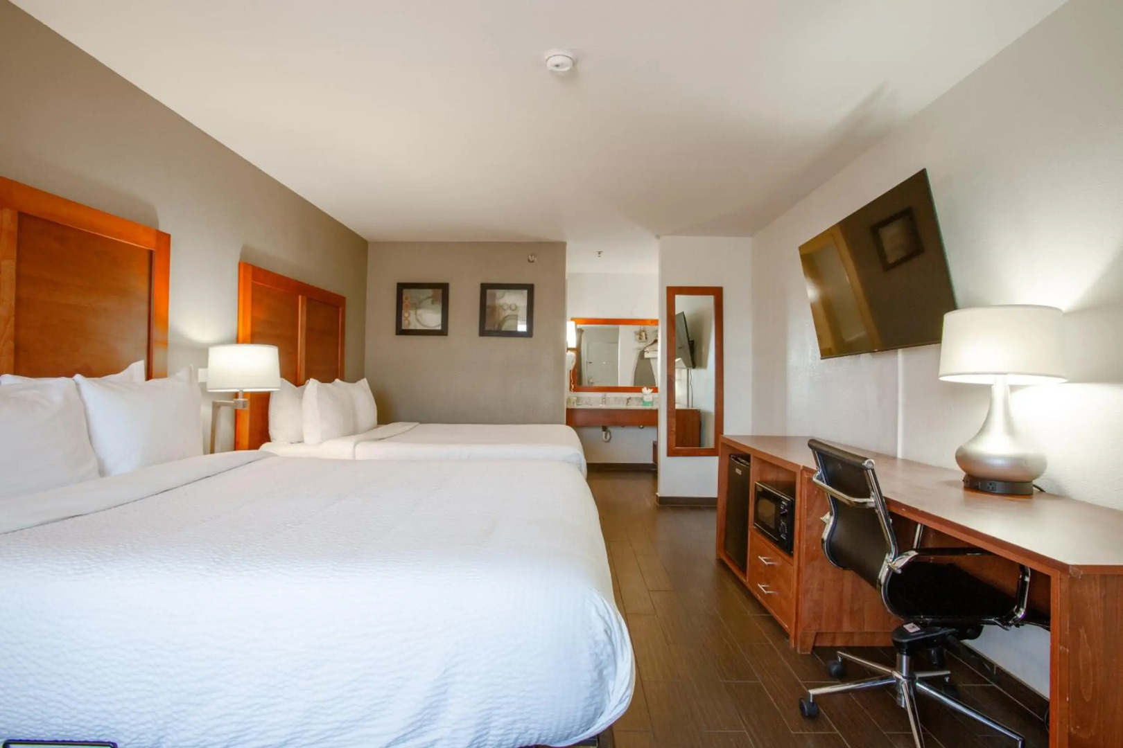 The Hotel Serene Glendale Peoria, Surestay Collection by BW