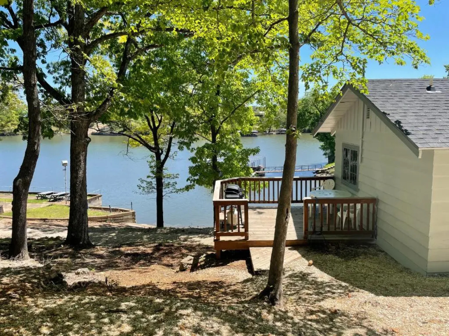 Lakeshore Fishing Cabin #5