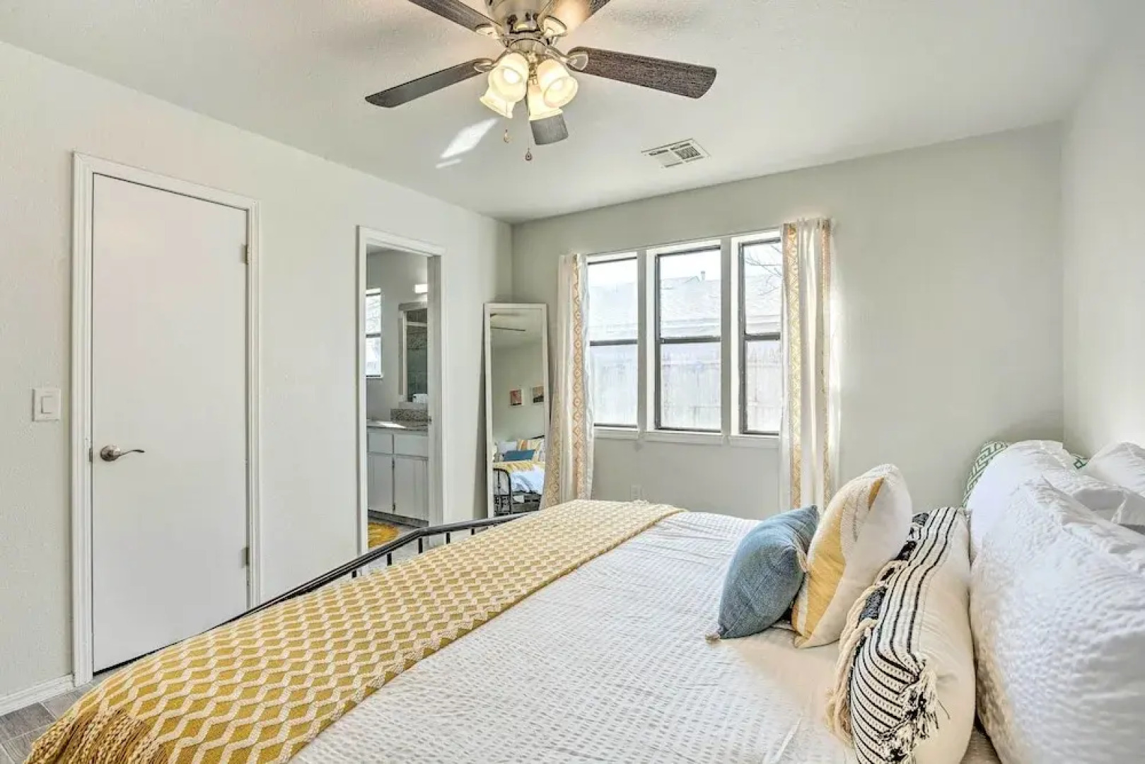 Updated Norman Getaway w/ Porch + Fire Pit!