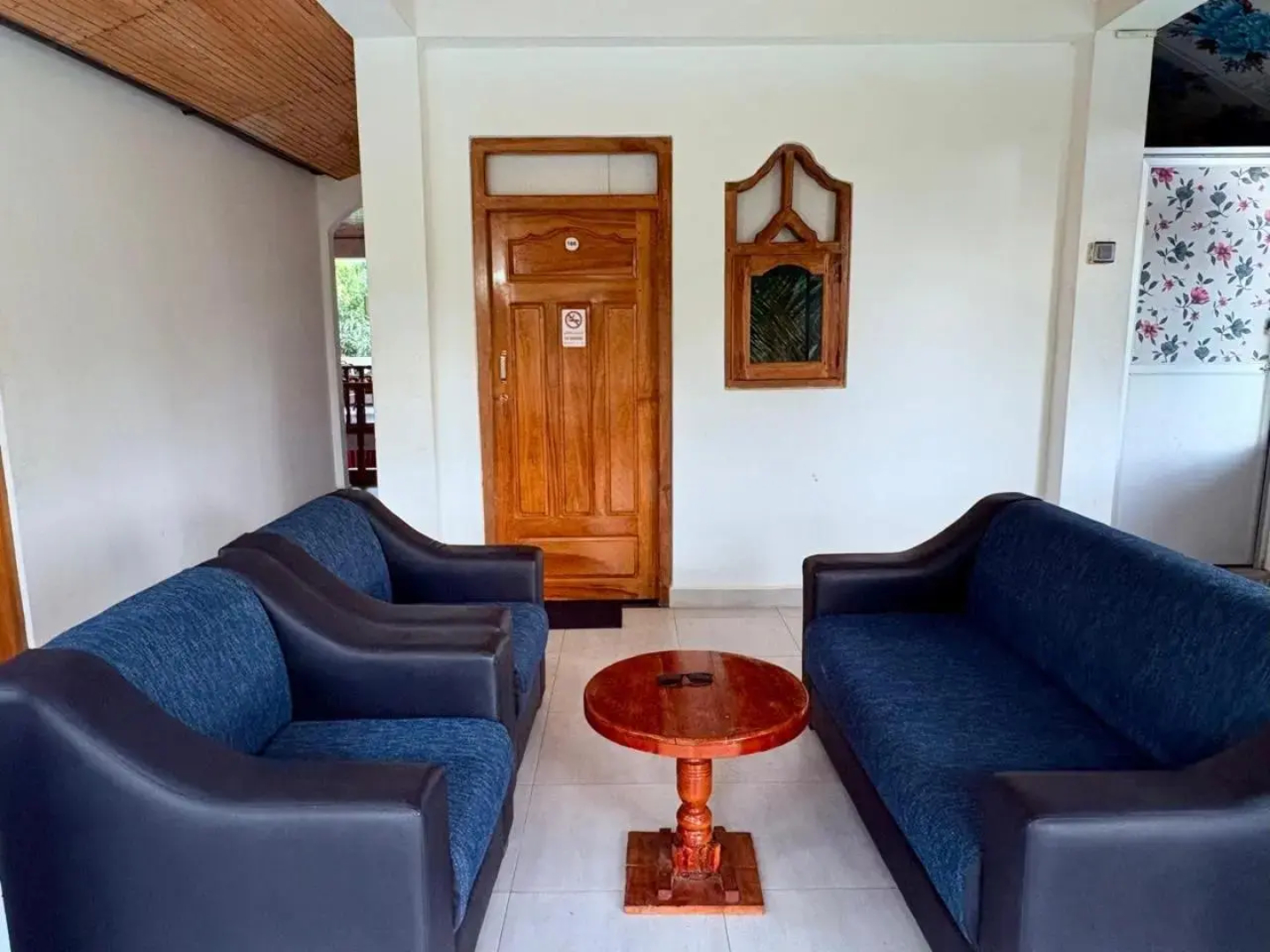 Pearl Rest