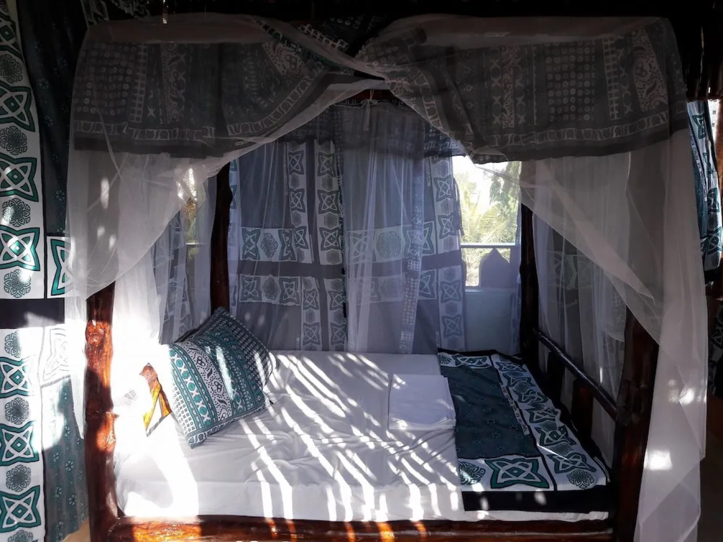 Tulia House - Hostel