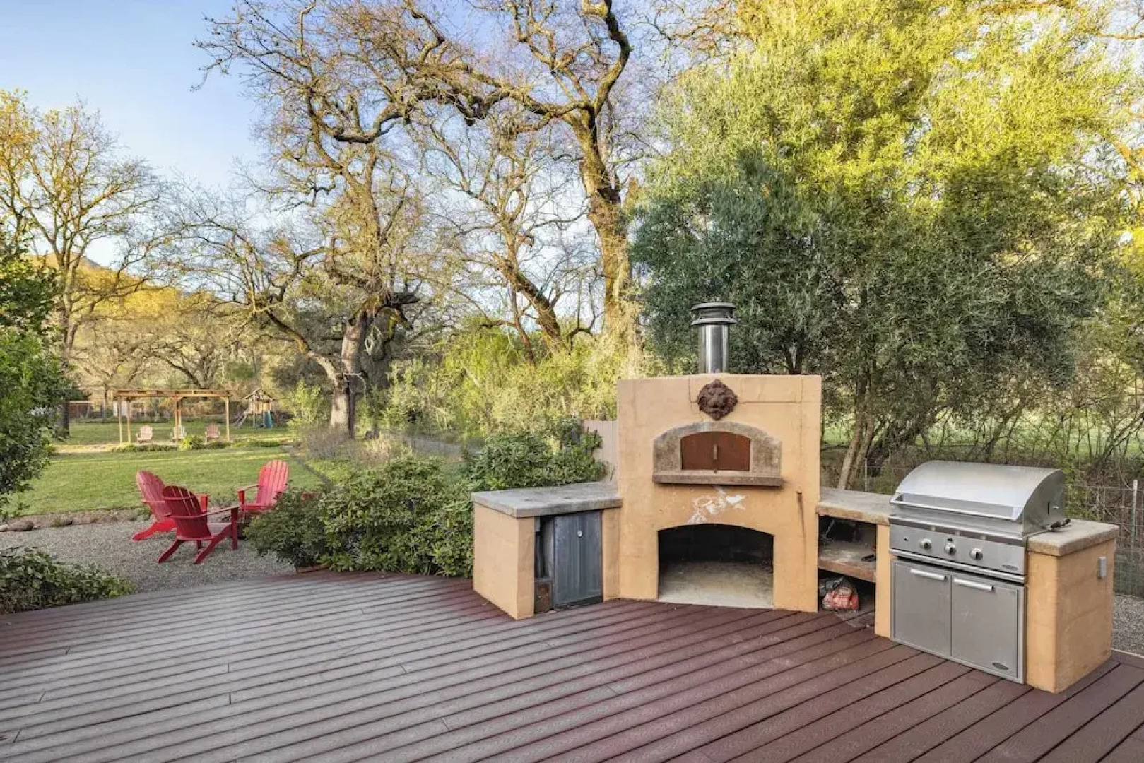 Valley of the Moon by Avantstay Tranquil Escape, Large Yard w/ Hot Tub & Fire Pit