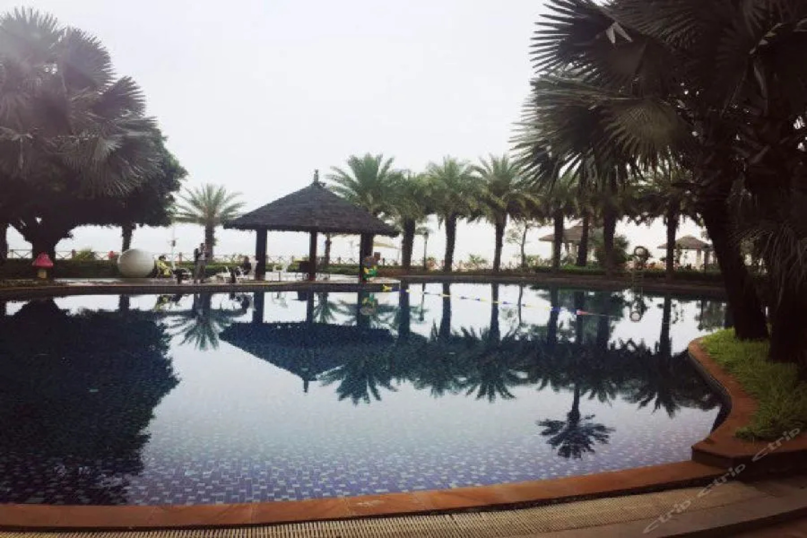 West Gulf Holiday Hotel