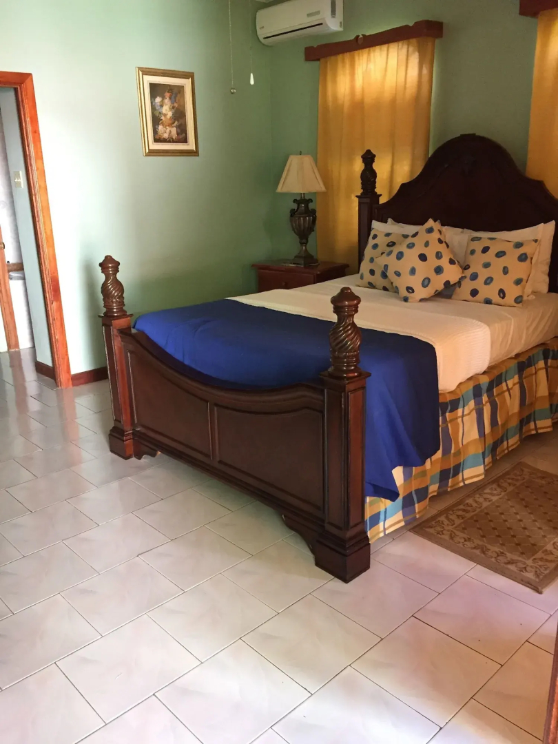 Rayon Hotel