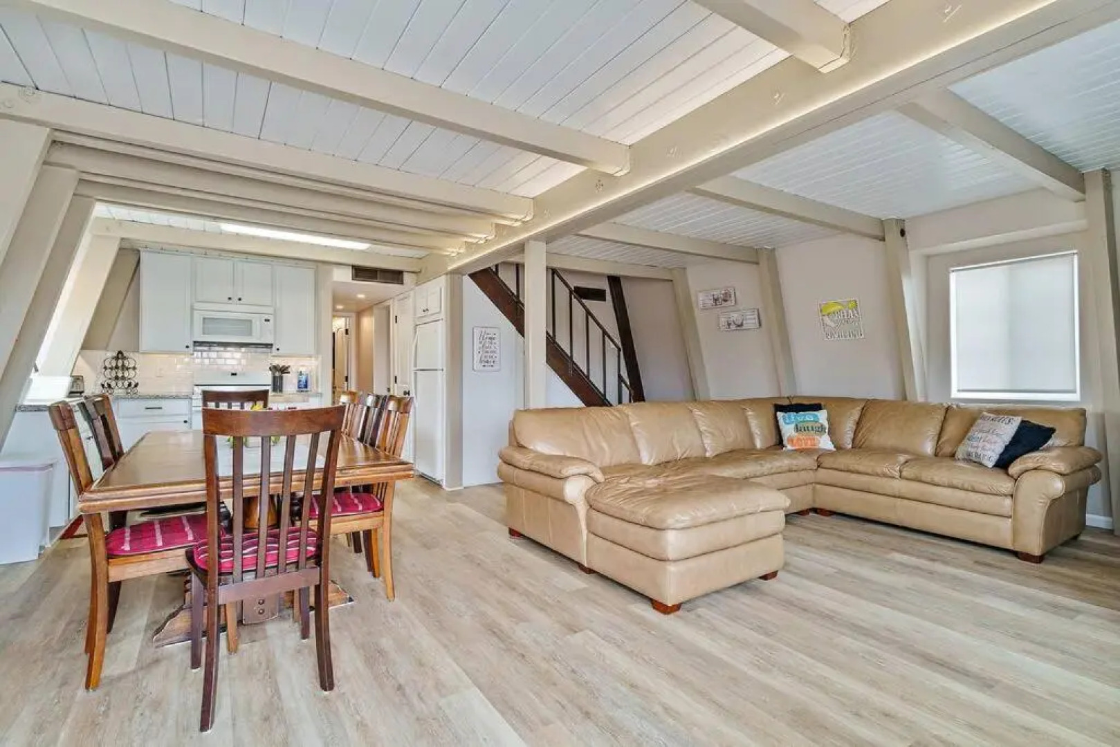 Ocean View Fun Deck Steps To Sandy Beach