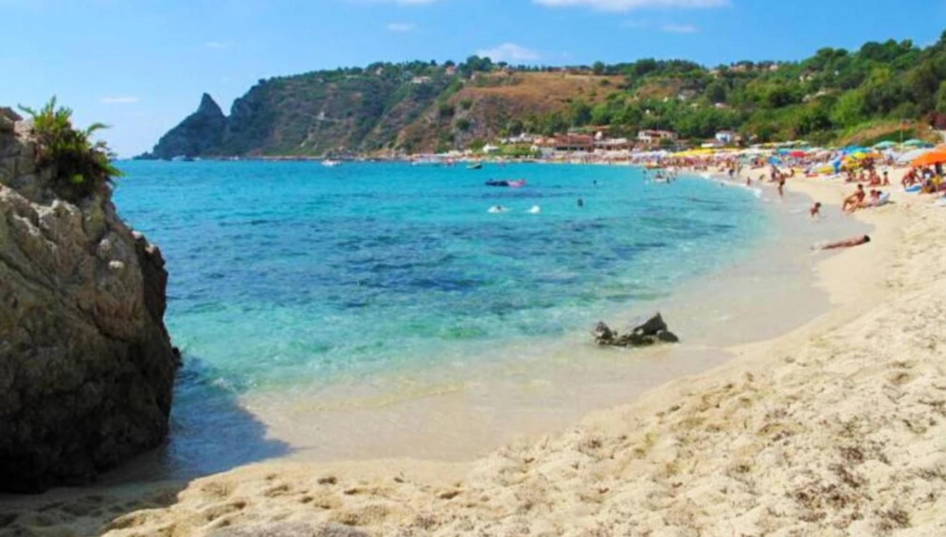 House With one Bedroom in Badolato, With Wonderful sea View, Furnished Terrace and Wifi Near the Beach