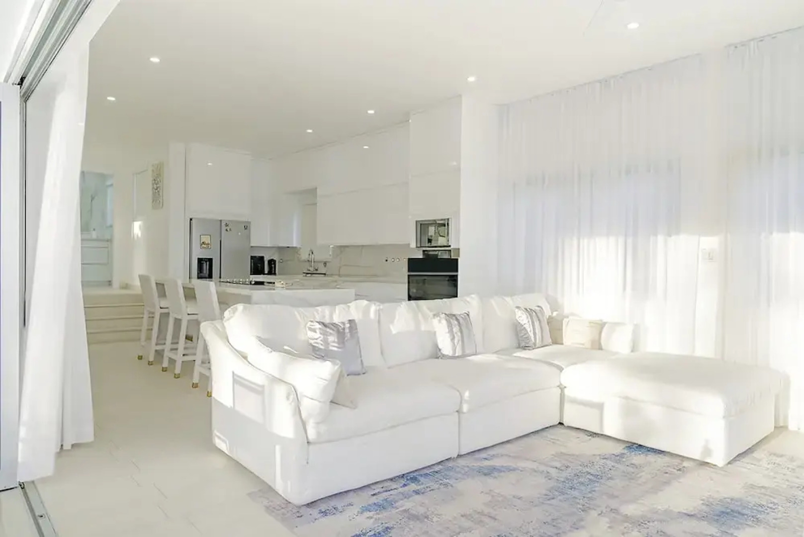 Lilypad Luxurious Cliffside Villa With Stunning Sea Views