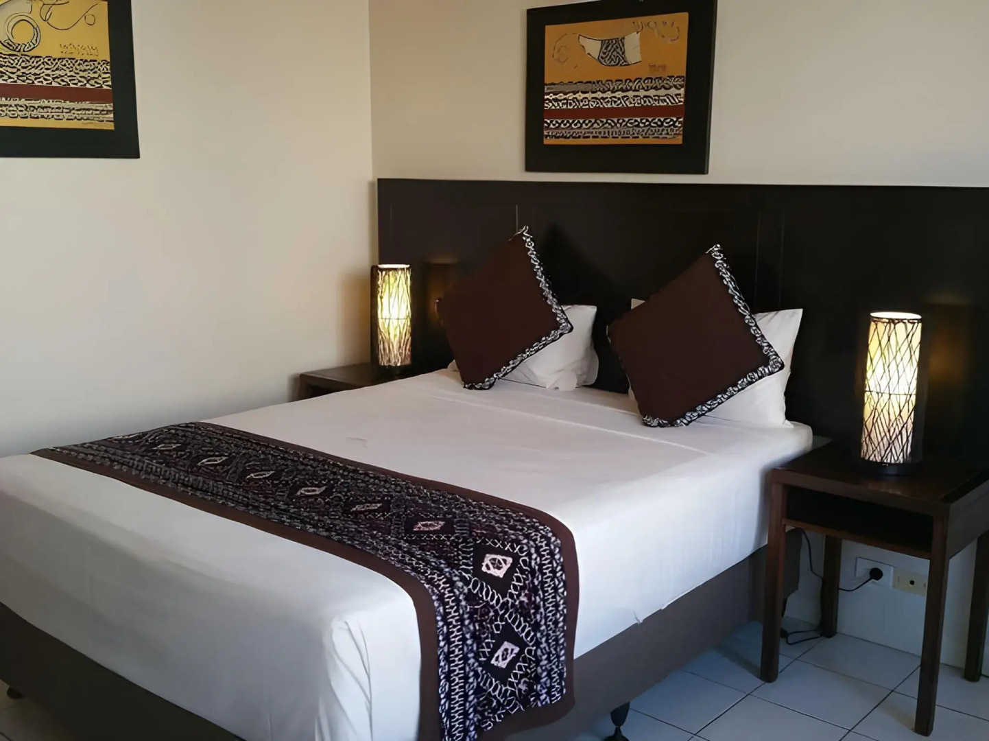 Smugglers Cove Beach Resort and Hotel