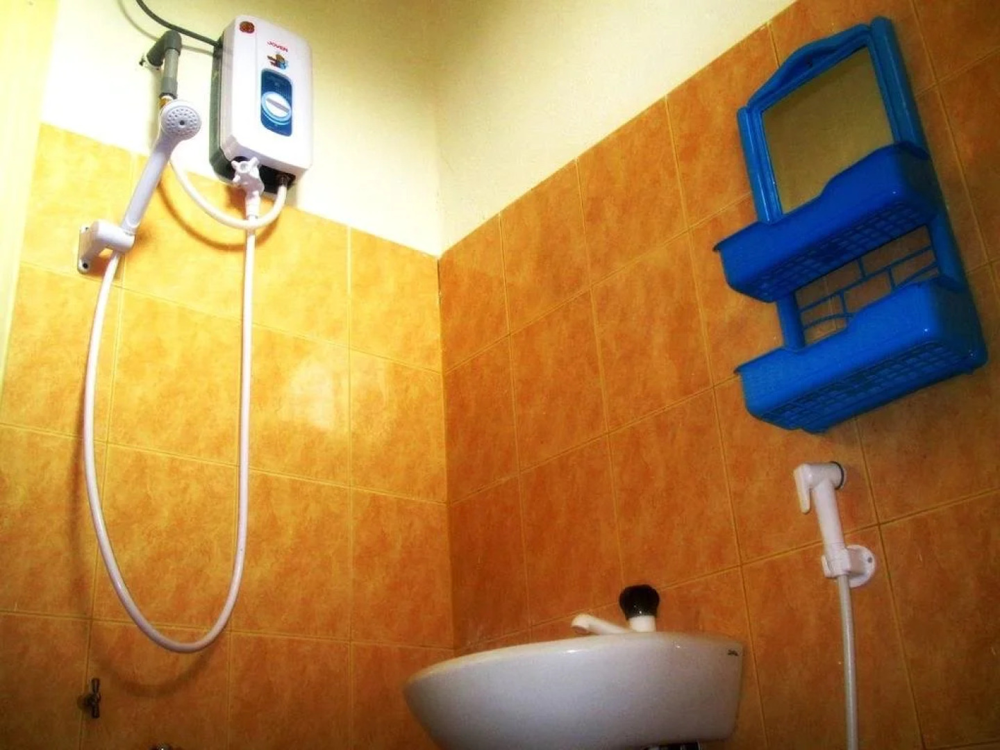 OYO 89419 Riverside Greenery Inn