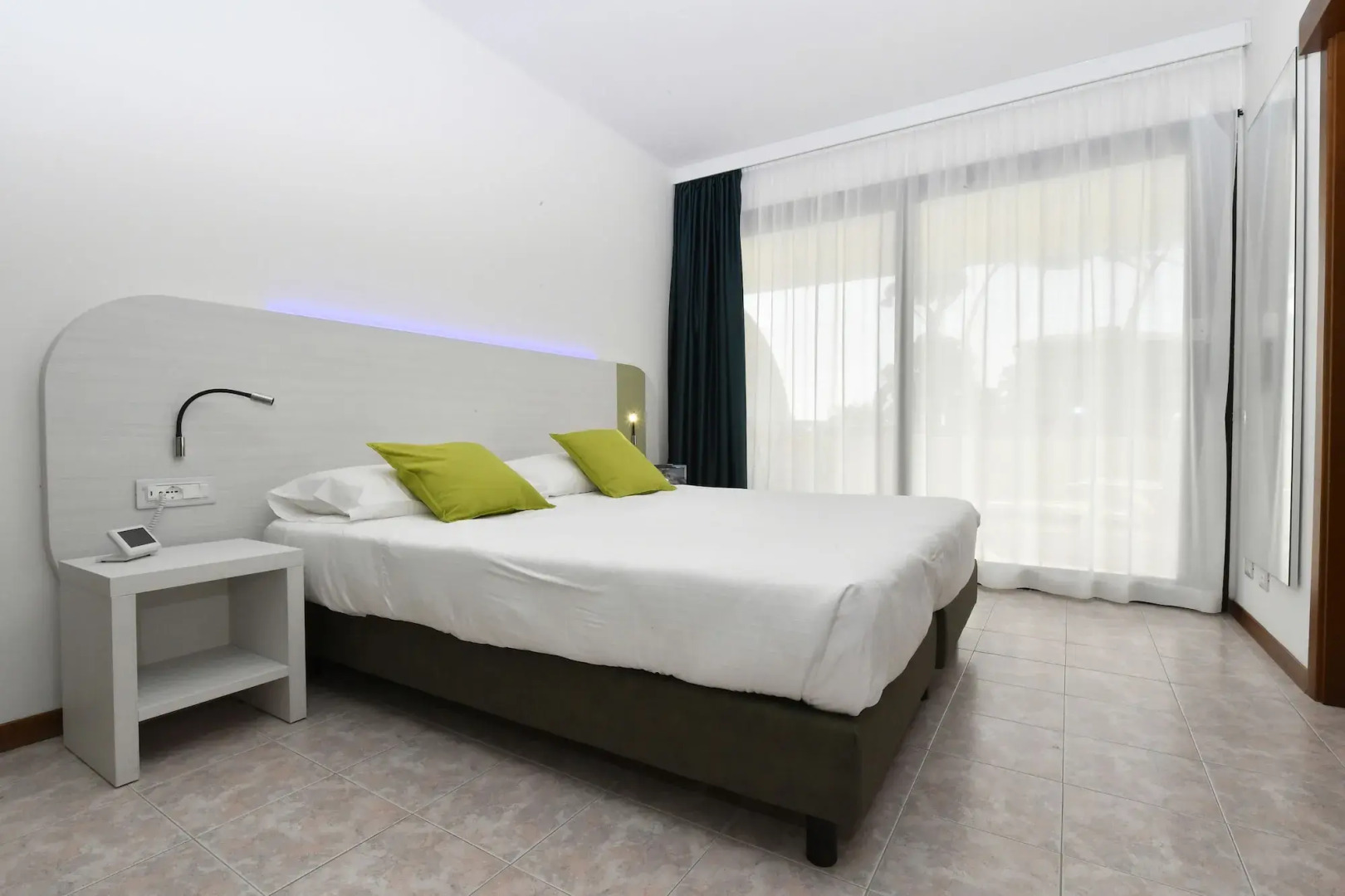 Suites Marilia Apartments