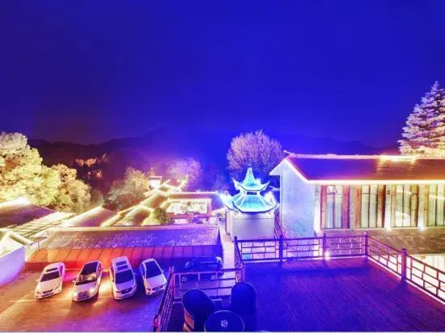 Anshun Dragon Palace Bieyuan