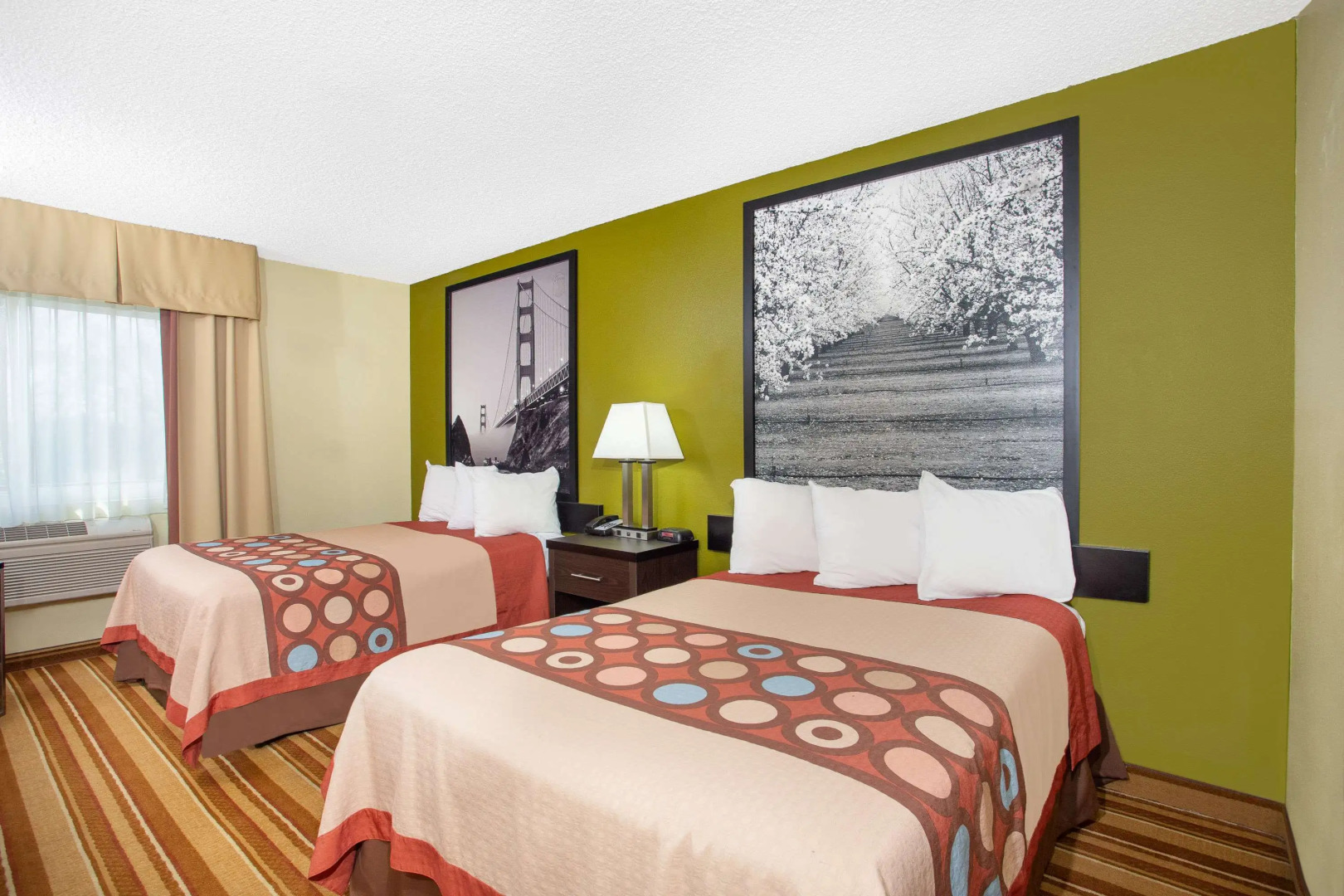 Super 8 by Wyndham Chico