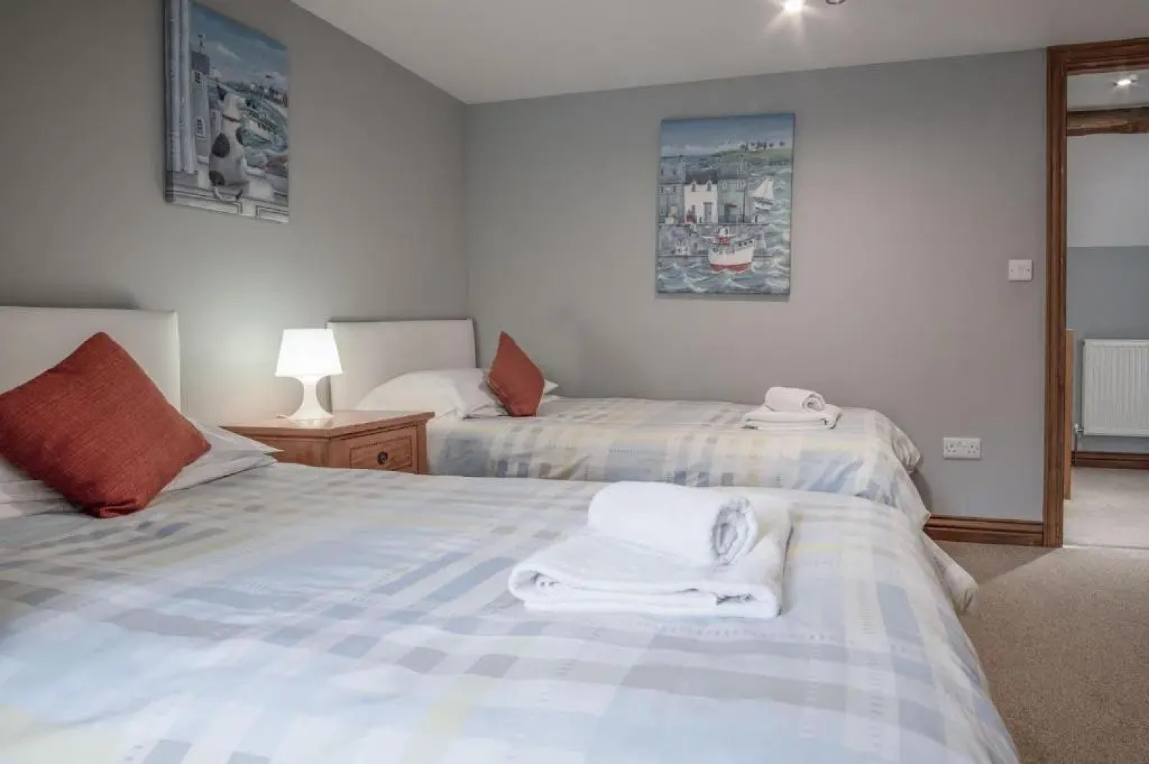 Rose Coach House - 3 Bedroom Cottage - Pendine