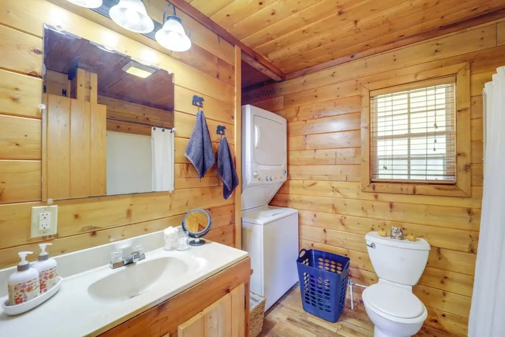 Secluded Lenoir Cabin: 4 Mi to Dtwn Blowing Rock