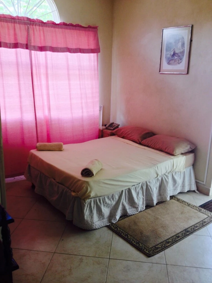 West Coast Apartment Motel