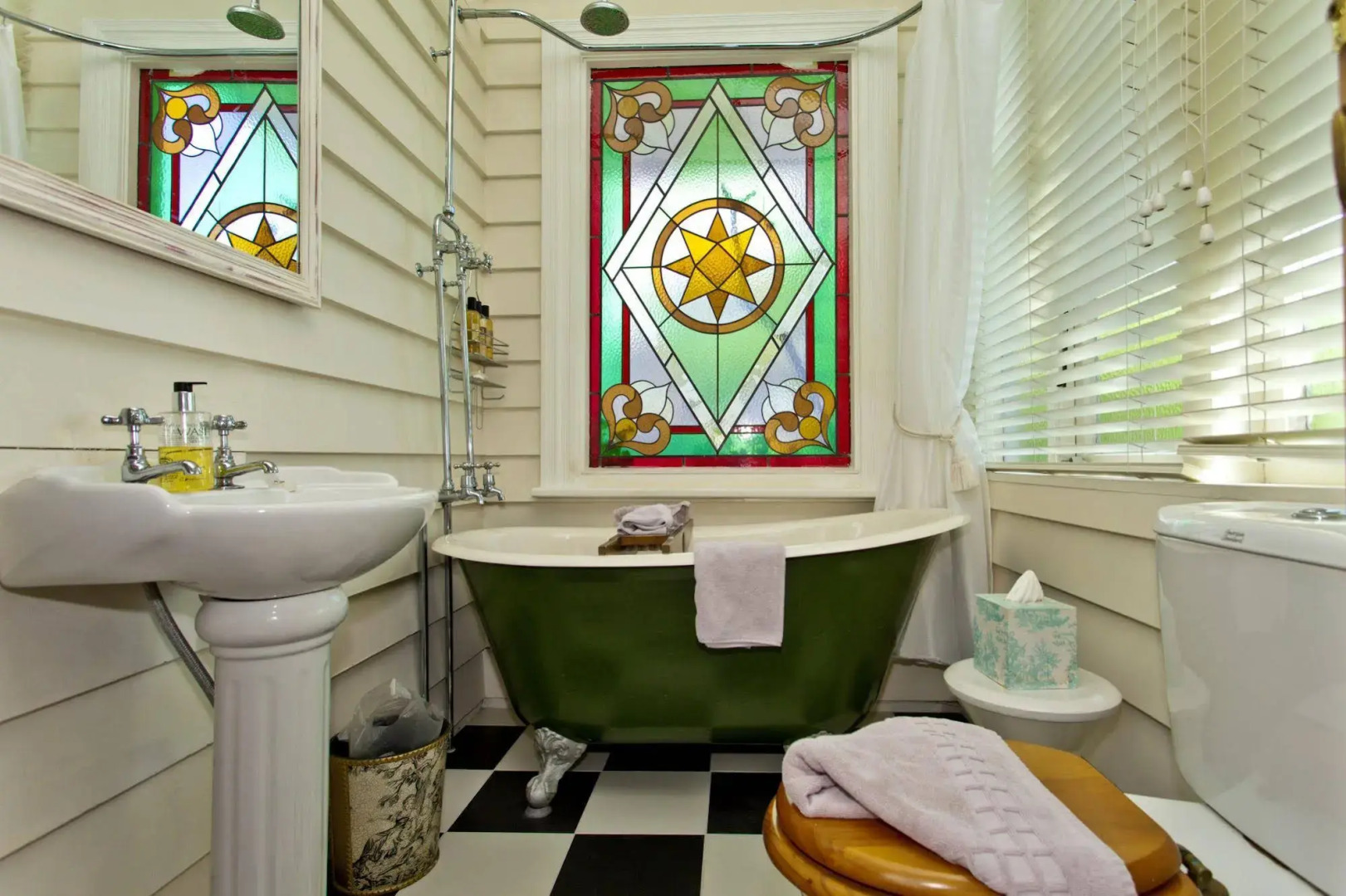 The Peace & Plenty Inn