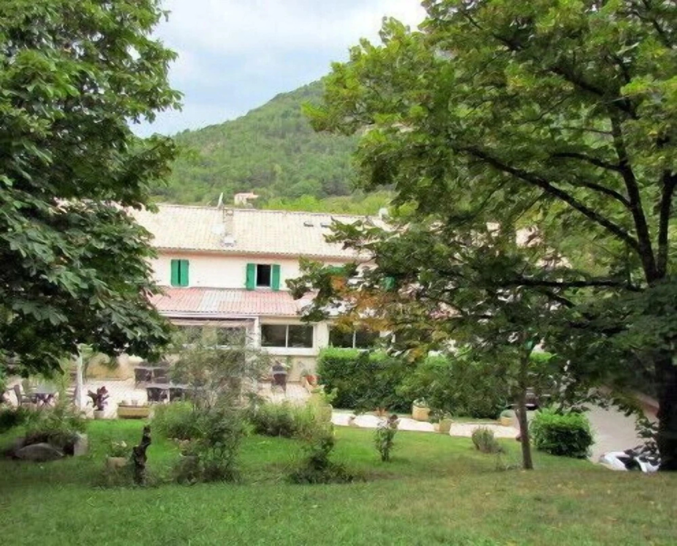 Hôtel Restaurant Le Lachens