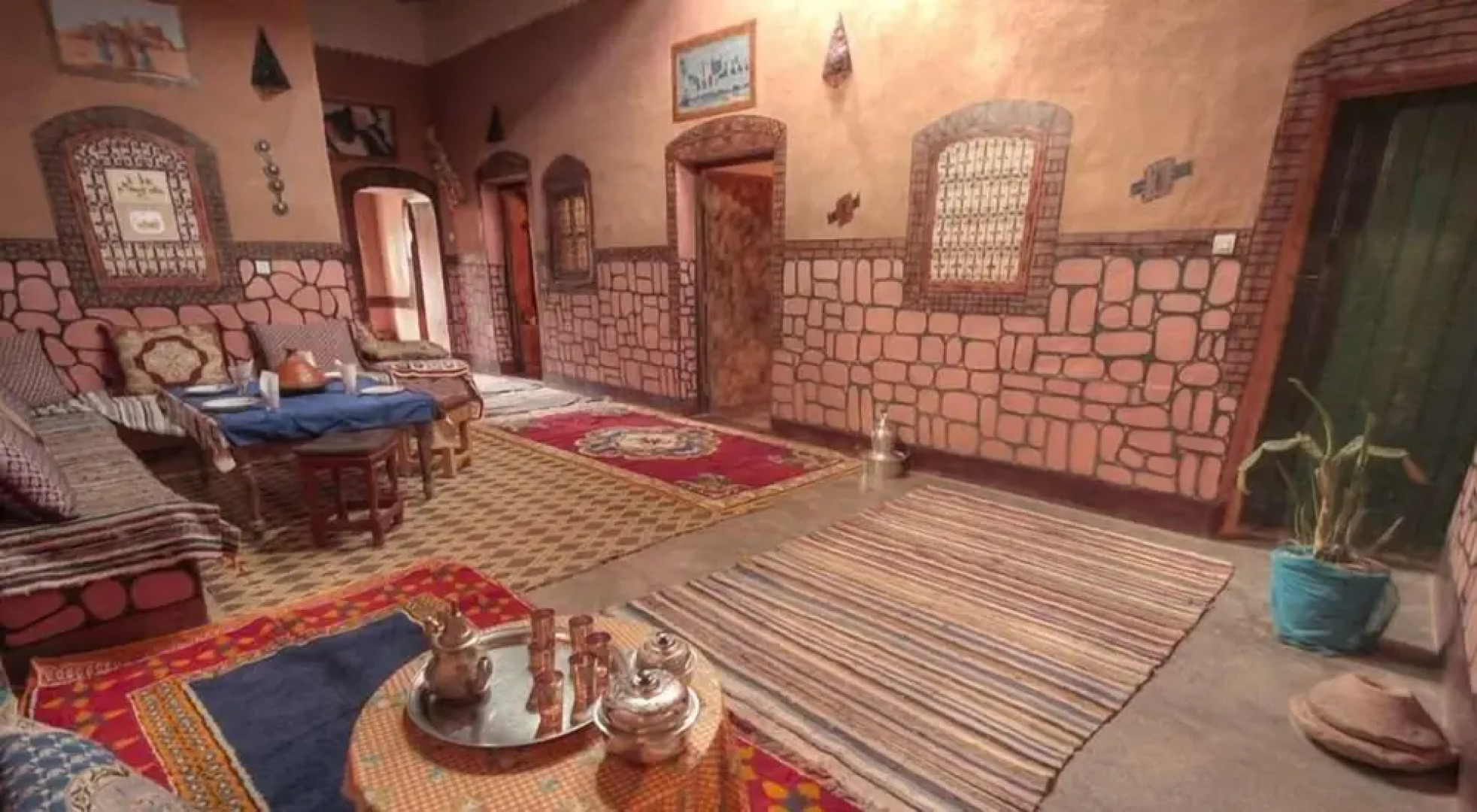 Auberge Tifaoute Kasbah