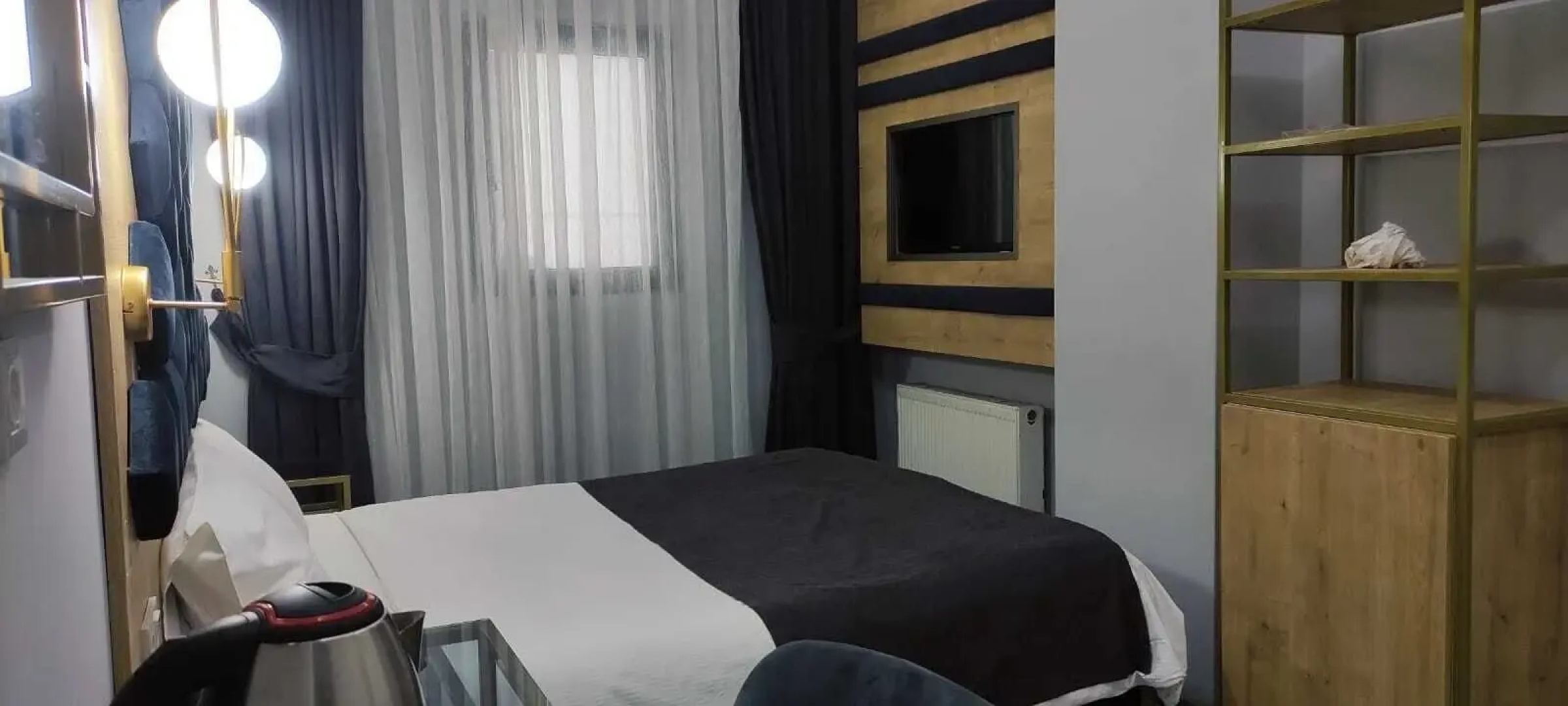 Lily Airport Otel