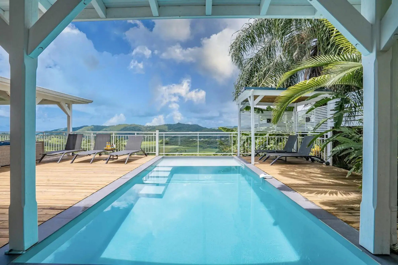 Villa Lanati, 4 ch avec piscine & vue campagne