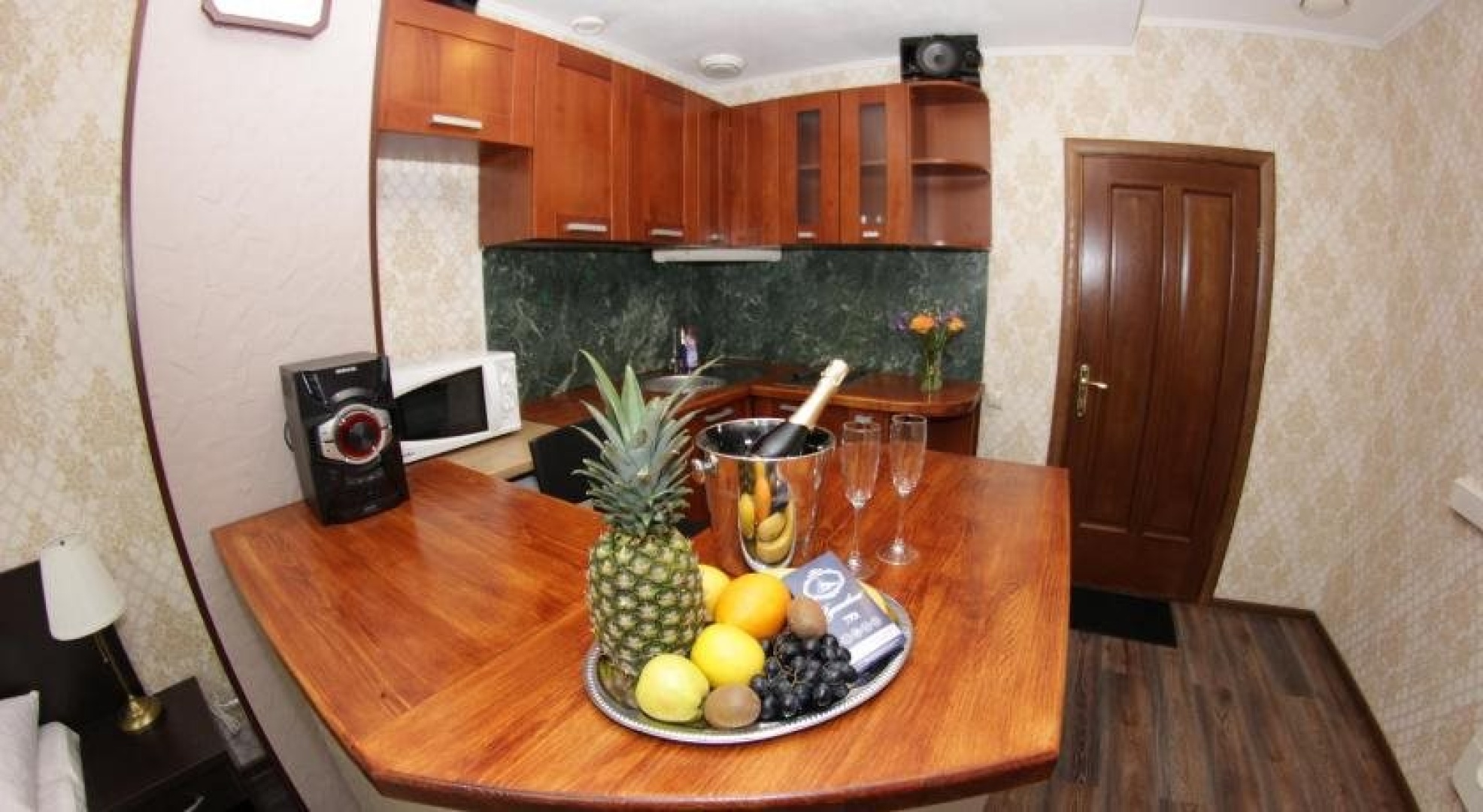 Отель Афина