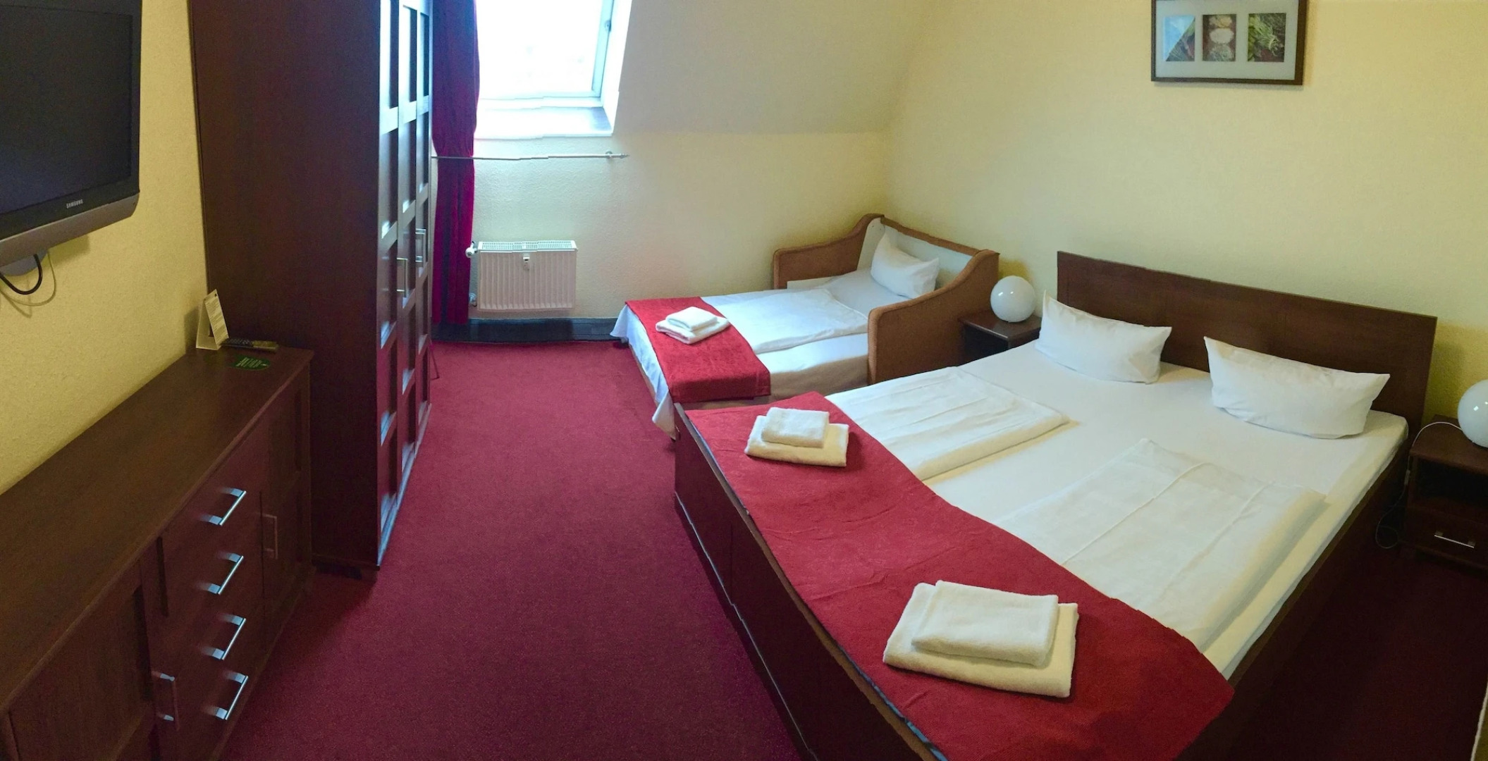 Mikon Eastgate Hotel