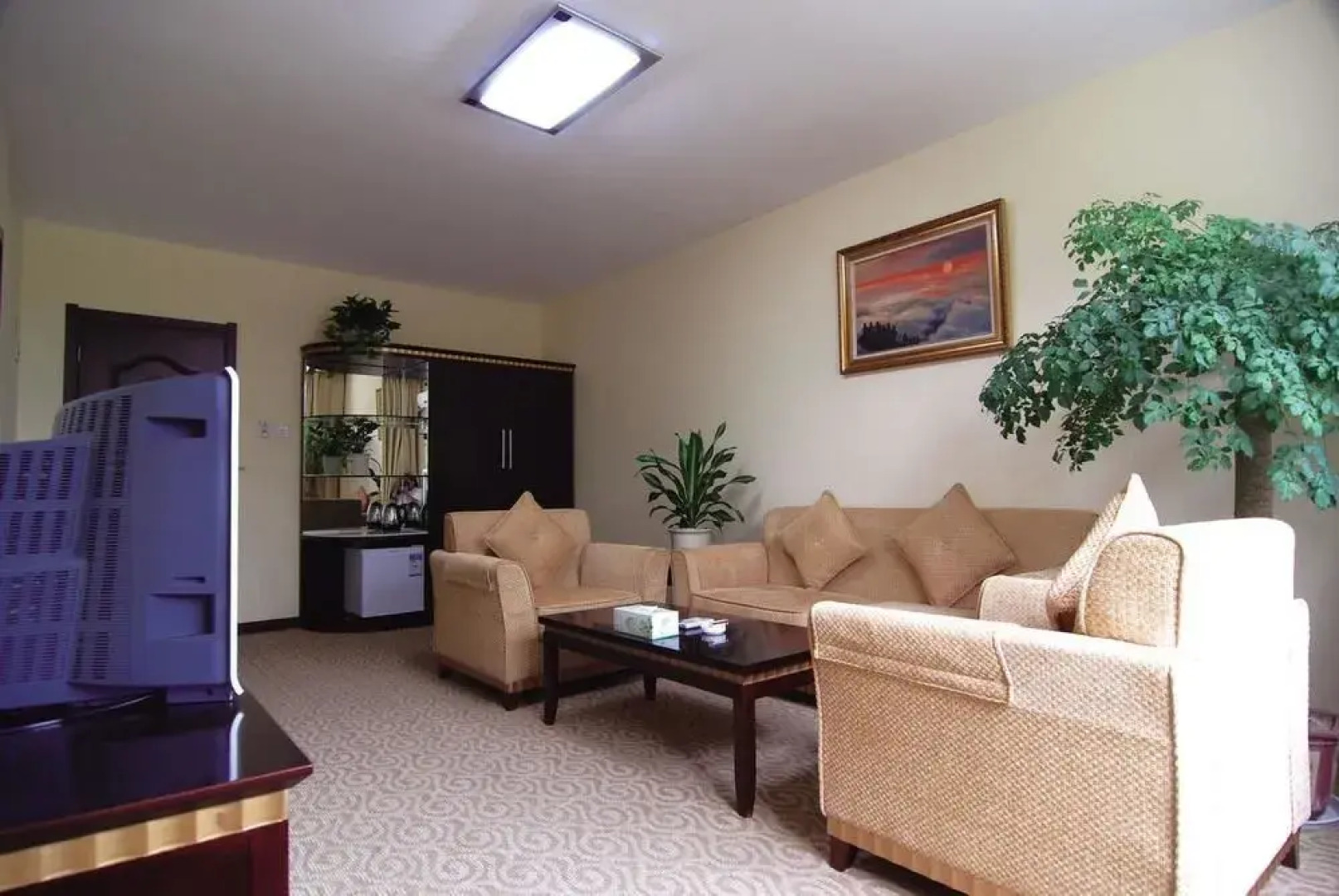 Yantai Hong Teng Hotel