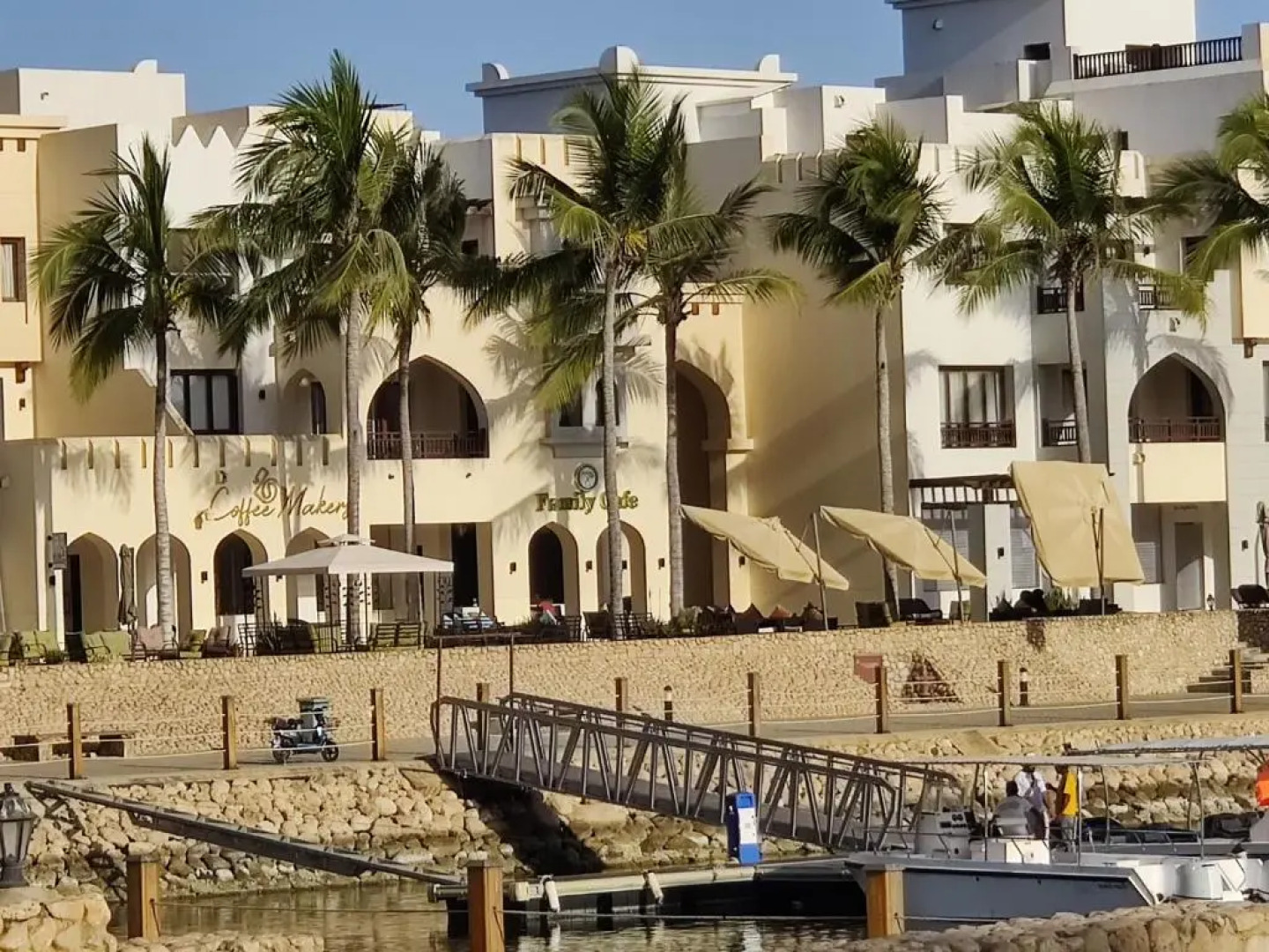 Hawana Salalah Laguna Studio