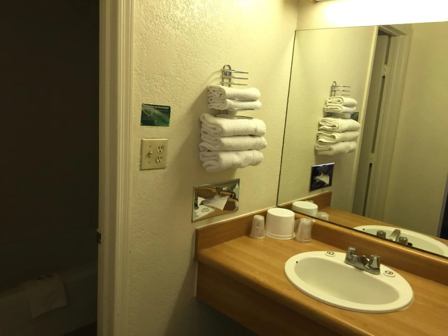 E-Z 8 Motel Phoenix Airporter