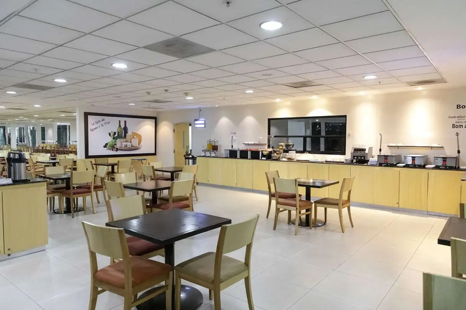 Excellence Express & Suites