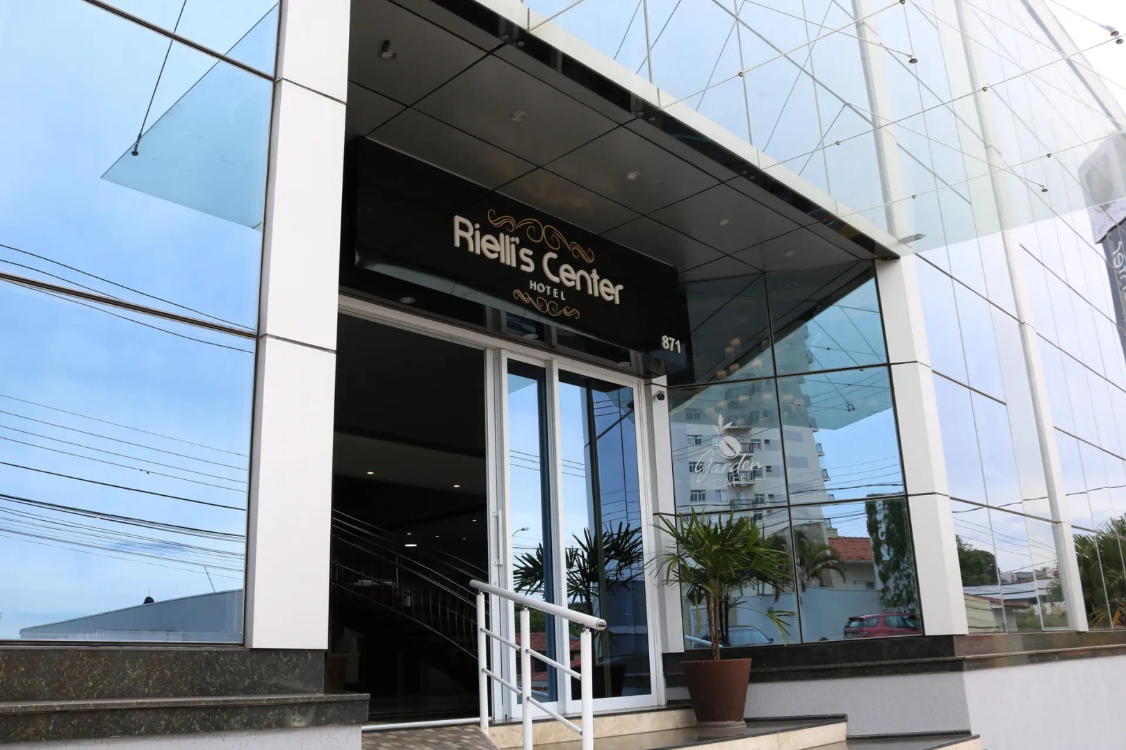 Riellis Center Hotel