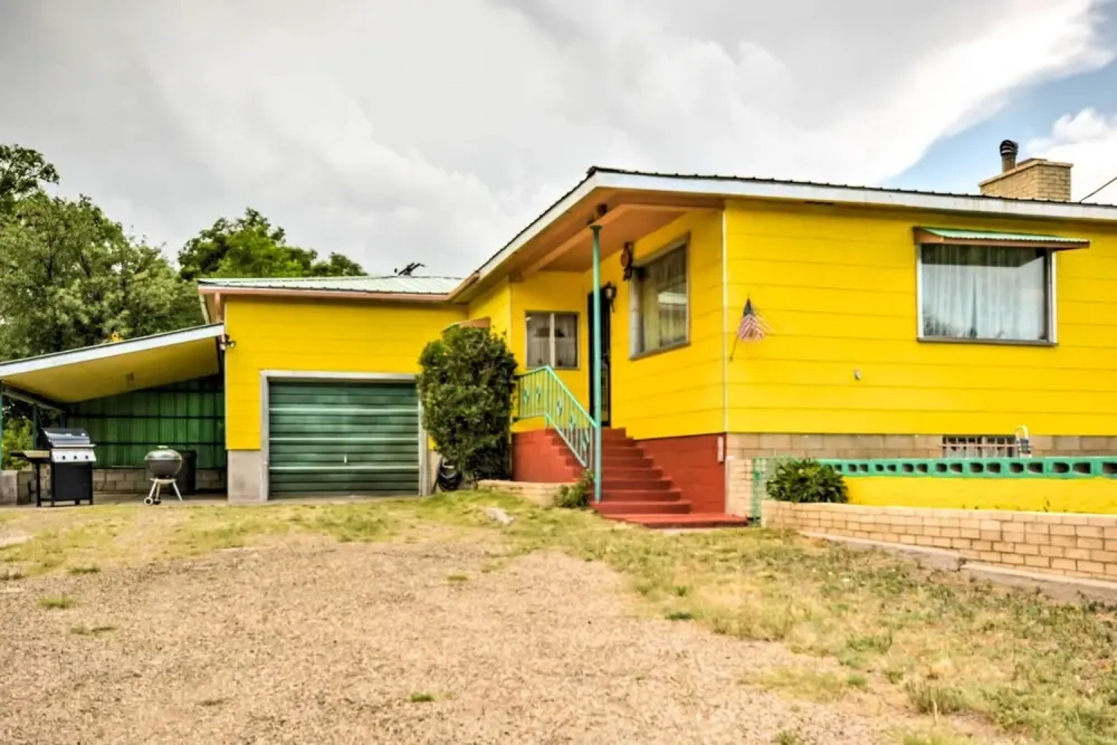 Bright Springer House w/ Hammock & Orchard Views!