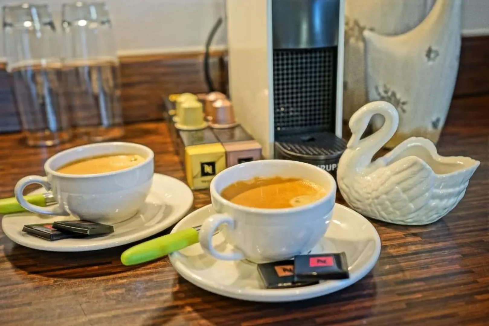 Penthouse Swansea Marina City Centre 100m from Beach