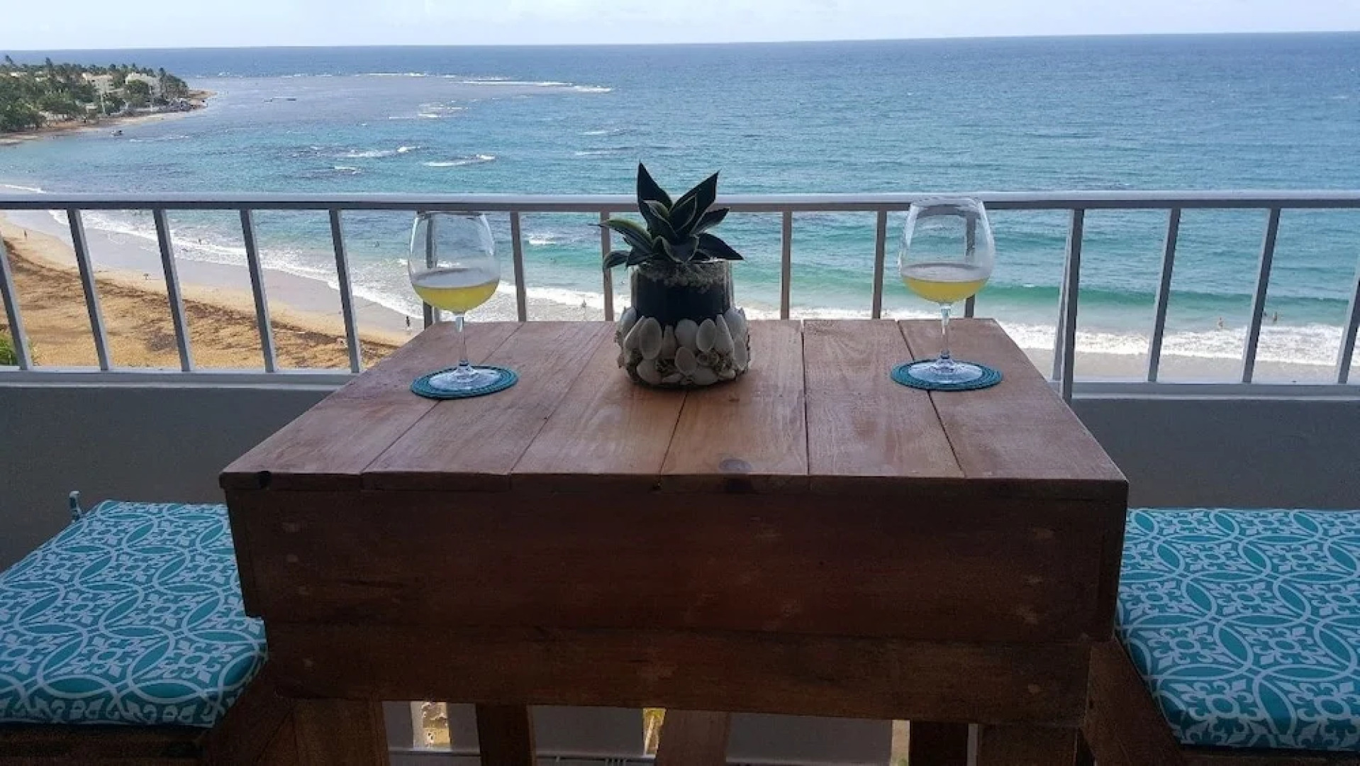 Beach Apartment With Amazing Sunrises