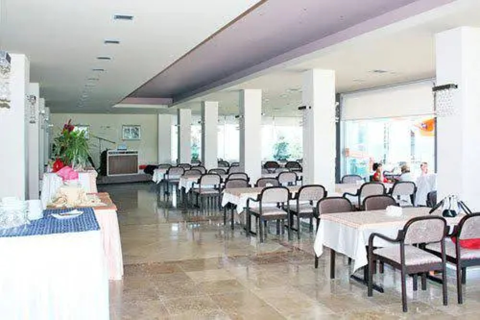 Belde Hotel and Convention Center