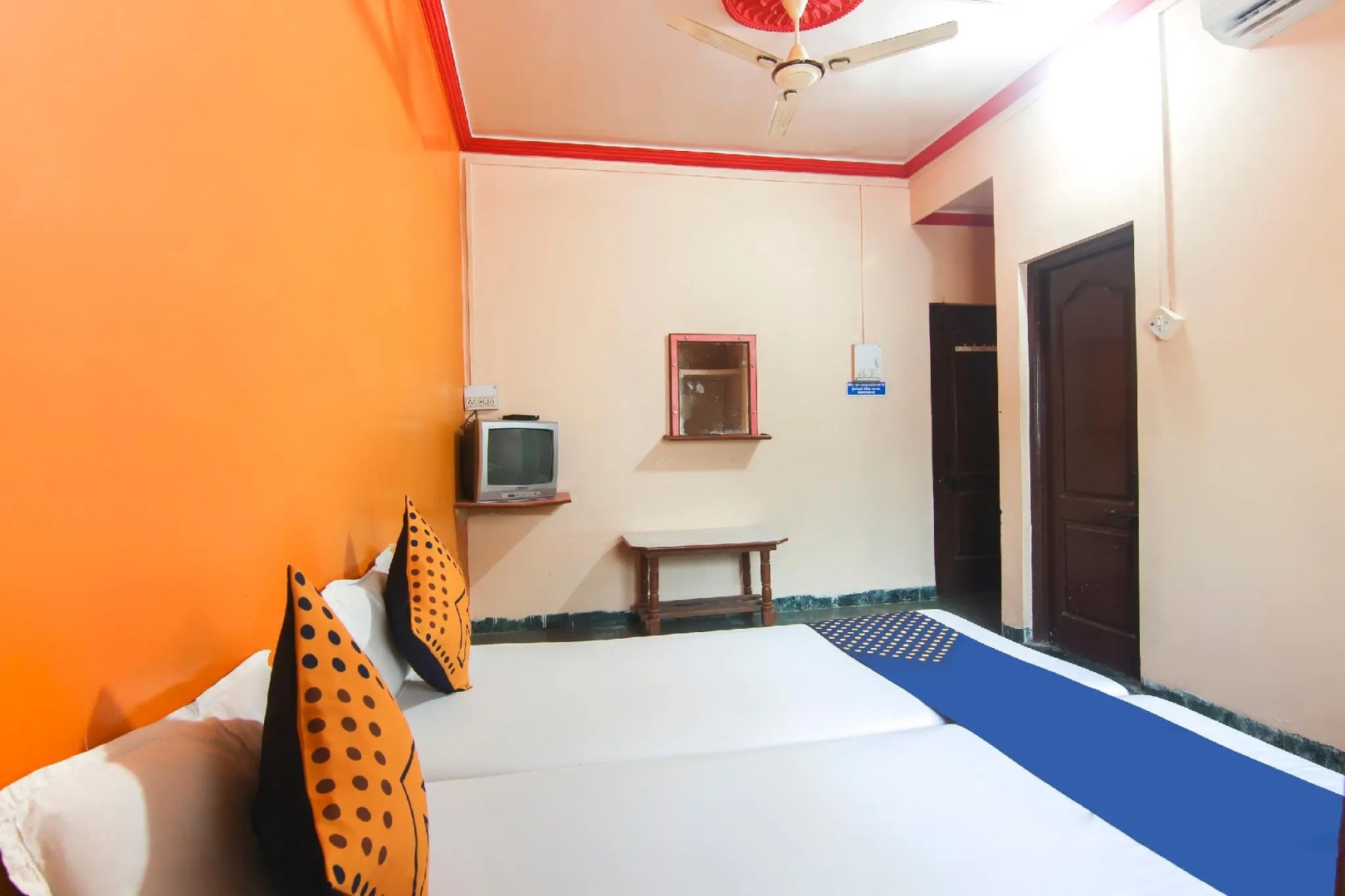 SPOT ON 66033 New Surekh Lodge