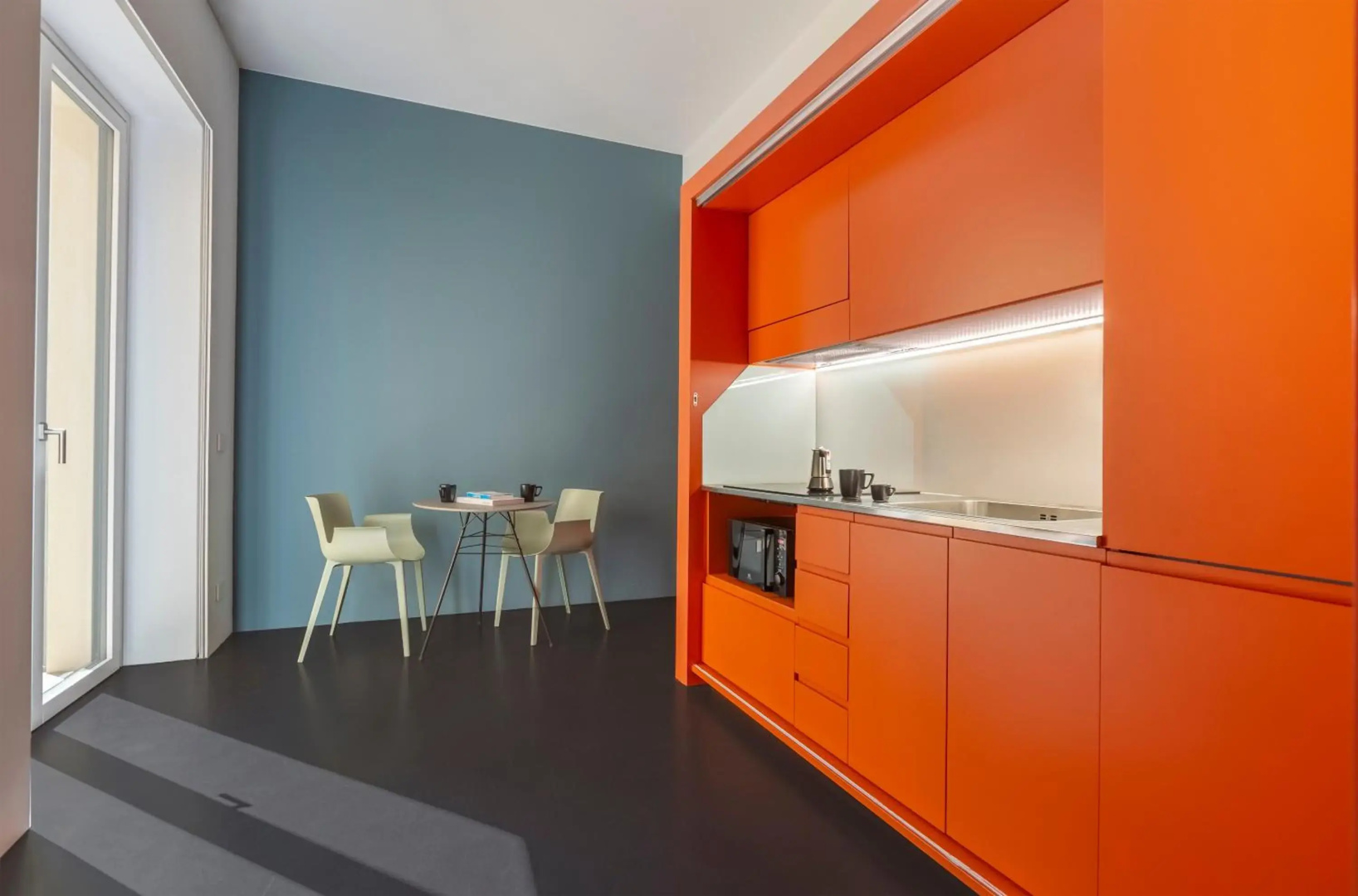 Fiveplace Design Suites Apartments