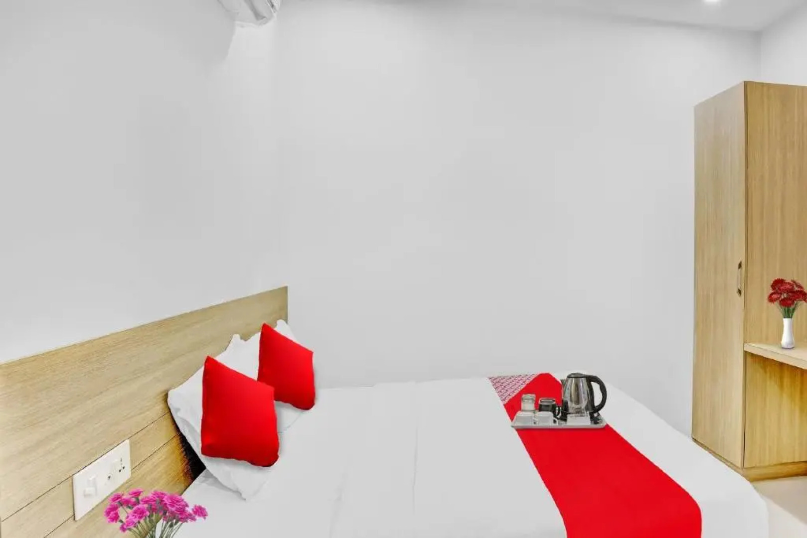 Flagship Hotel Bluemoon