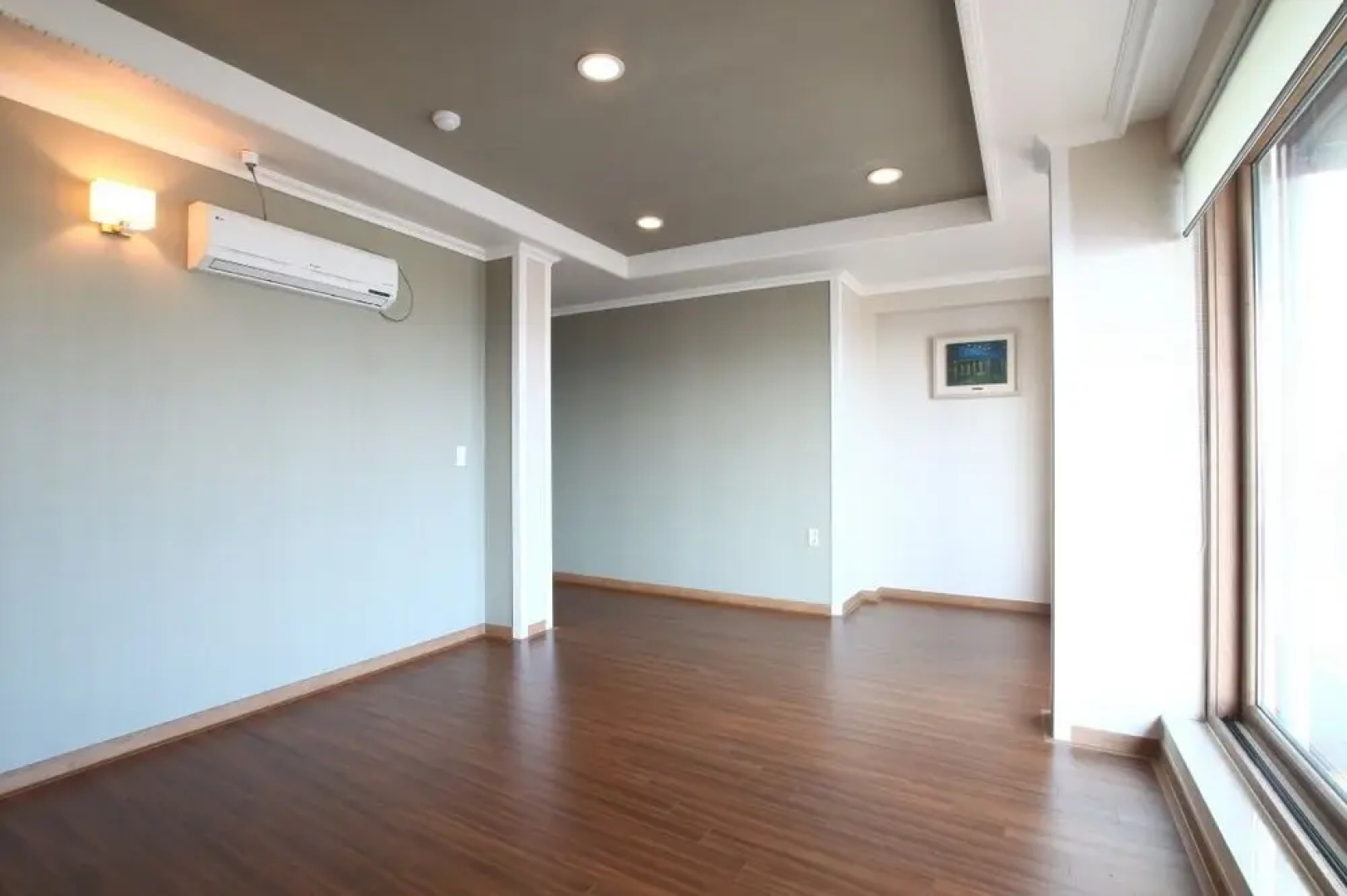 Prada Hotel & Pension