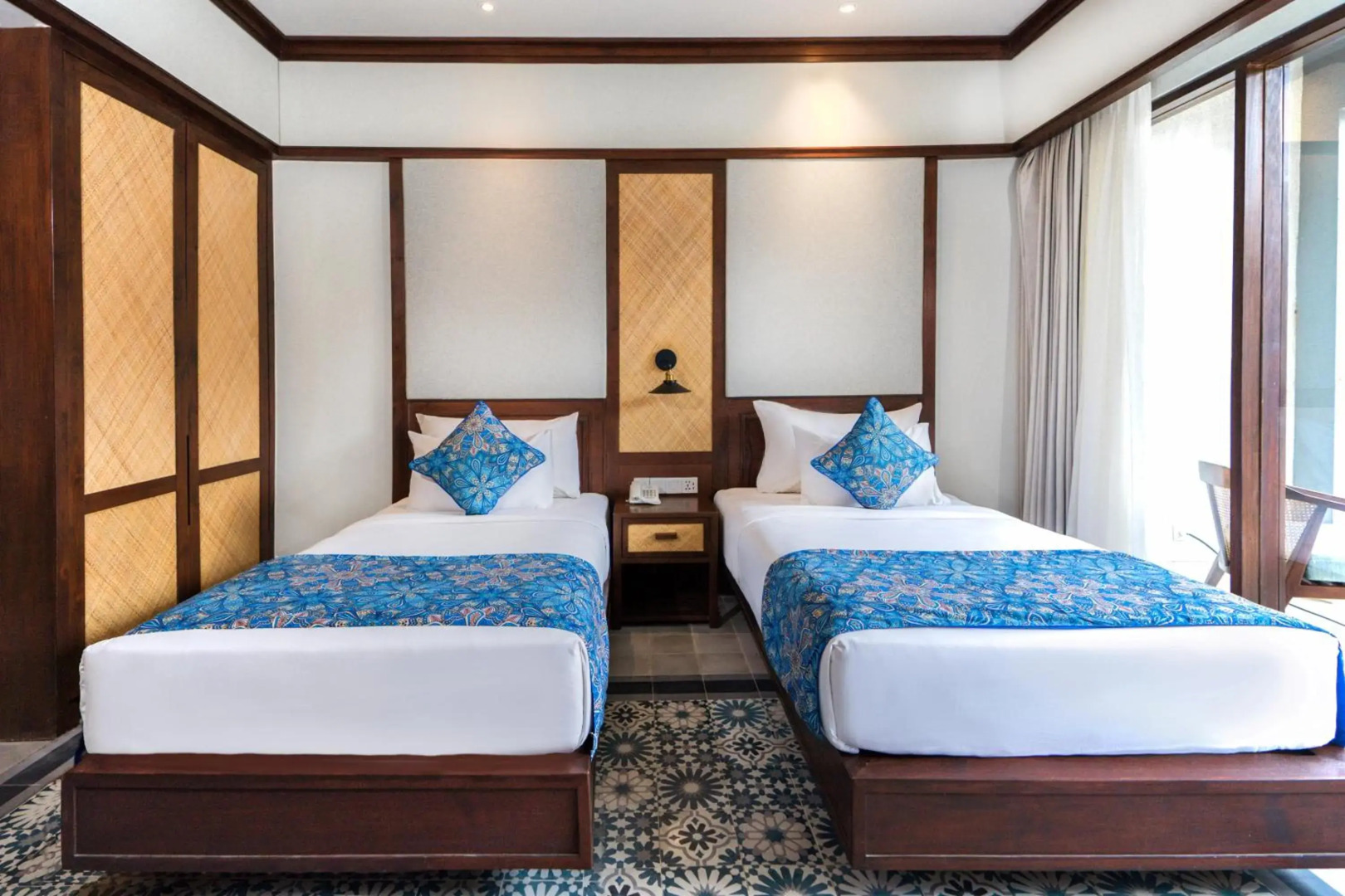 Lovina Beach Club & Resort