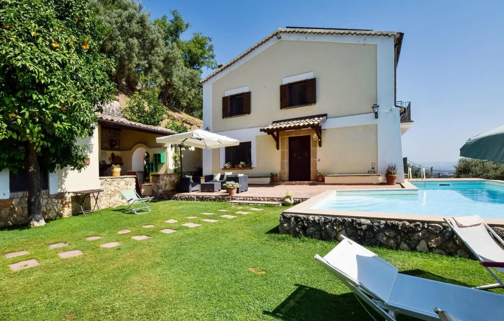 Nice Home in Montalto Uffugo With Outdoor Swimming Pool, Wifi and 5 Bedrooms