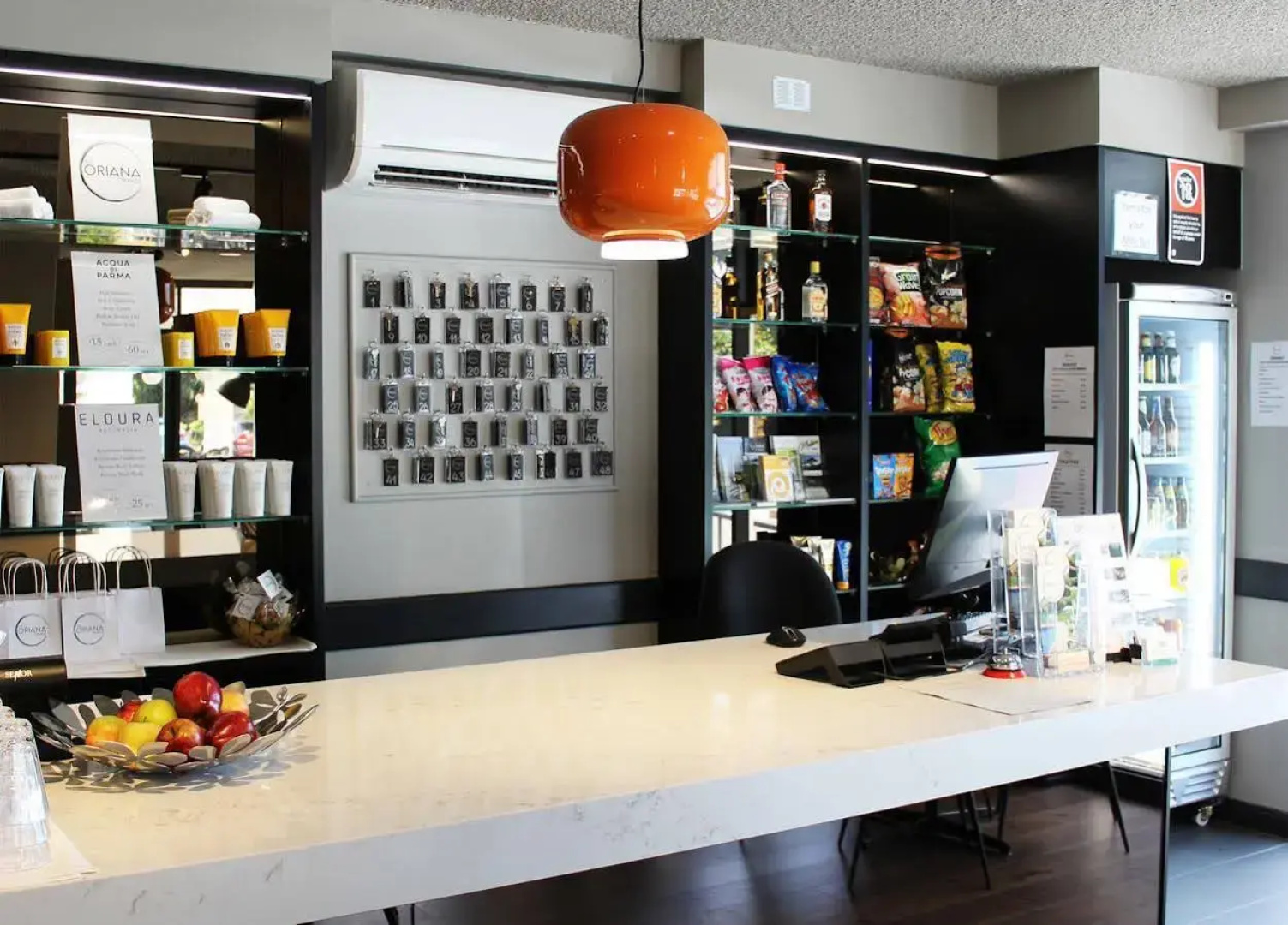 The Oriana Orange - Retro Hotel & Resort