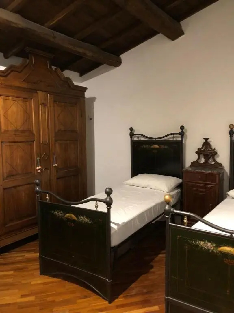 Beautiful residence, sleeps 6, a free breakfast