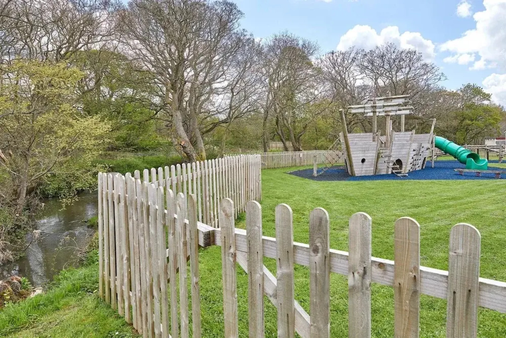 Host Stay Butterfly Lodge